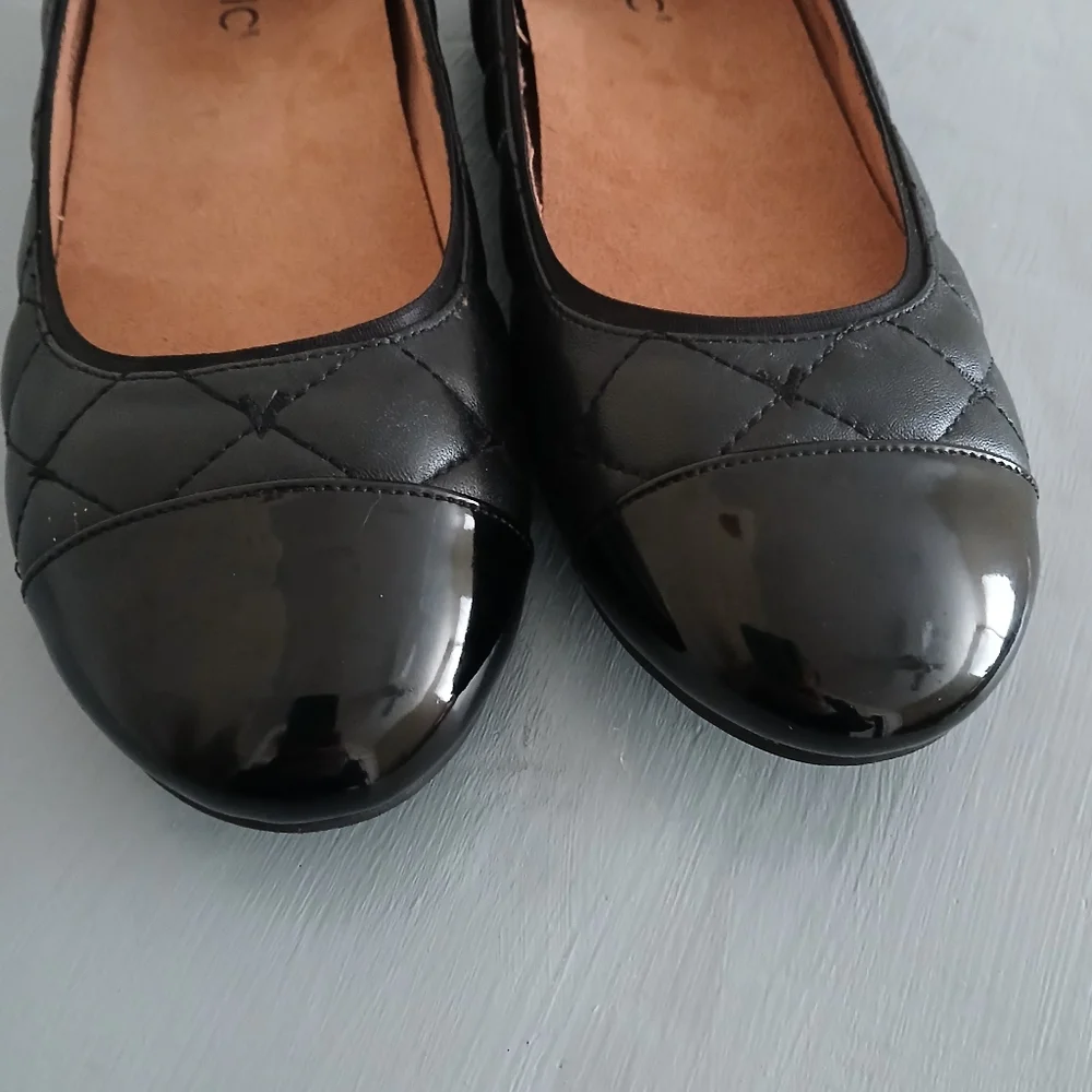 Vionic 8.5 Desiree Black Patent Quilted Ballet Flats comfort Shoes round toe - Picture 9 of 10